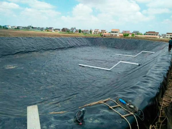 土工膜施工現(xiàn)場(chǎng)