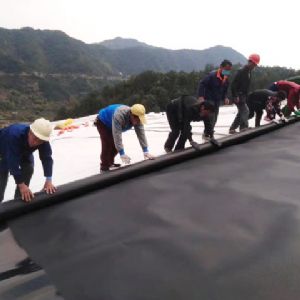 土工膜施工現(xiàn)場(chǎng)